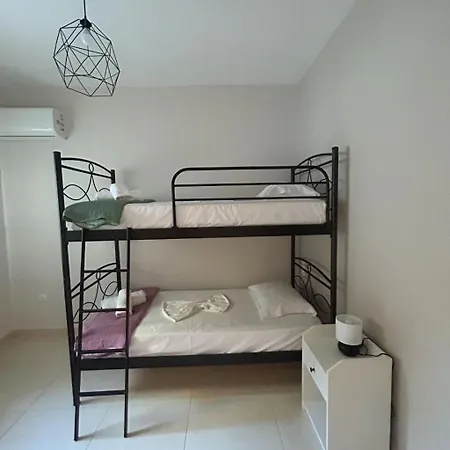 Rita's And Apartmán Karpathos