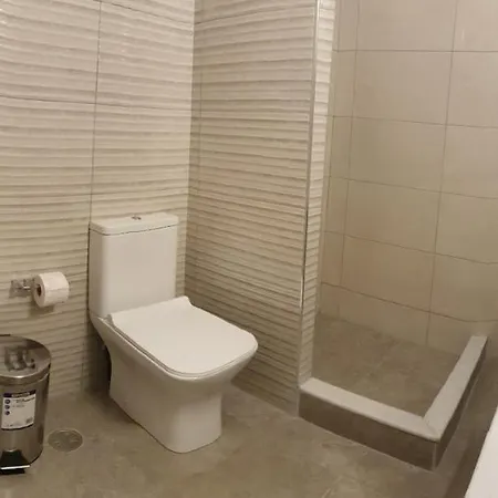 Rita's And Cárpatos